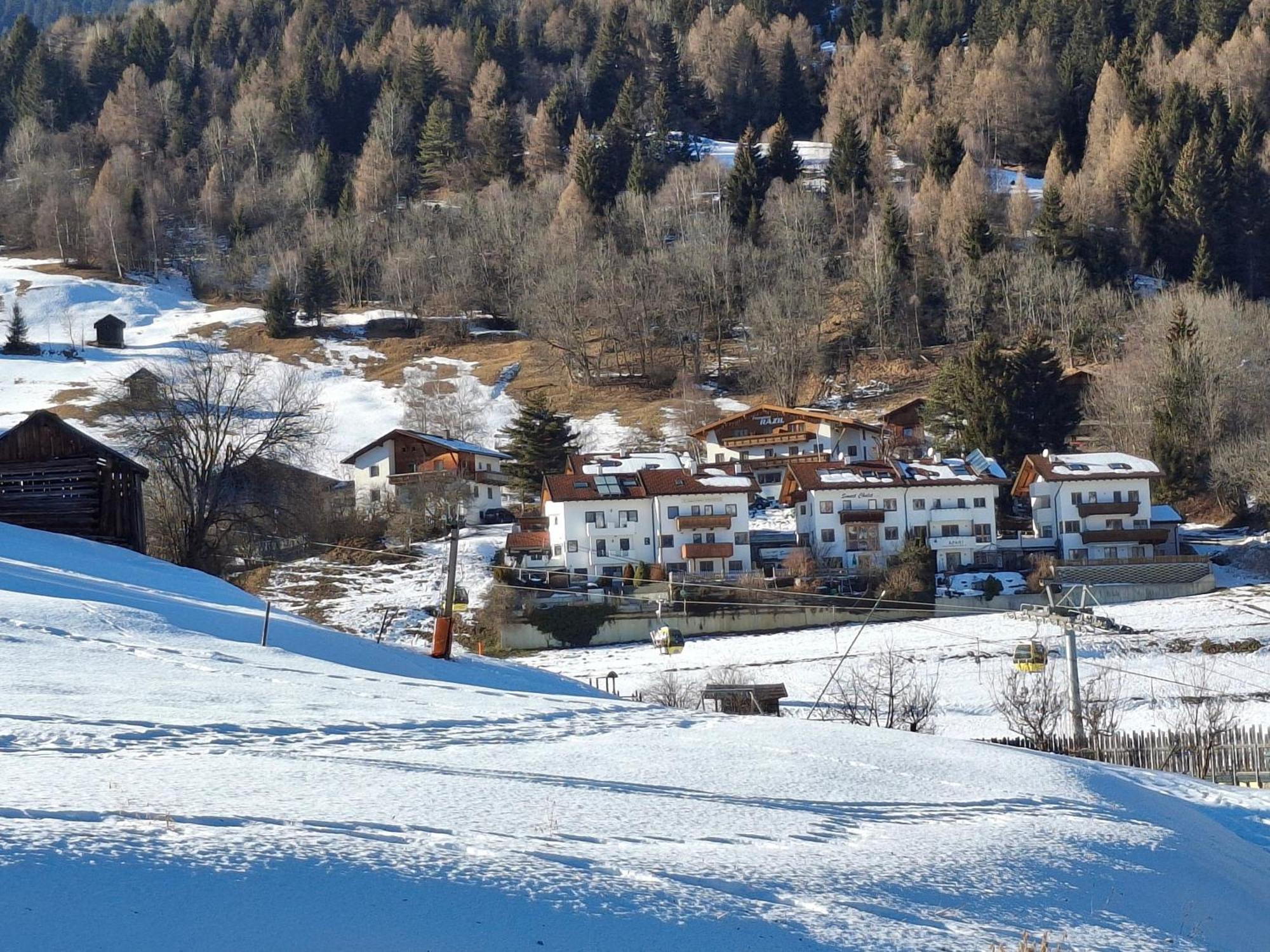 Pension Razil Ladis Exterior photo