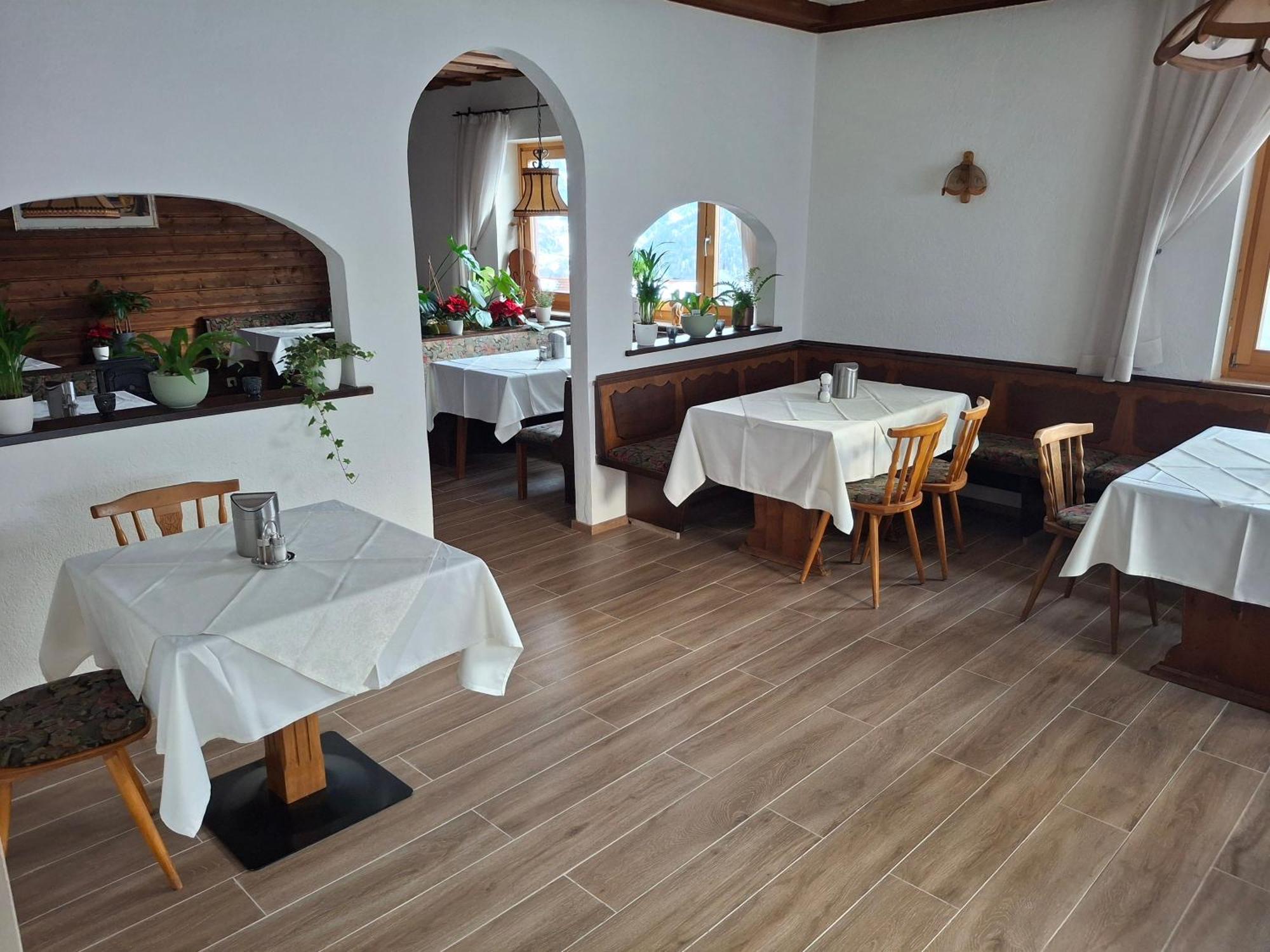 Pension Razil Ladis Exterior photo