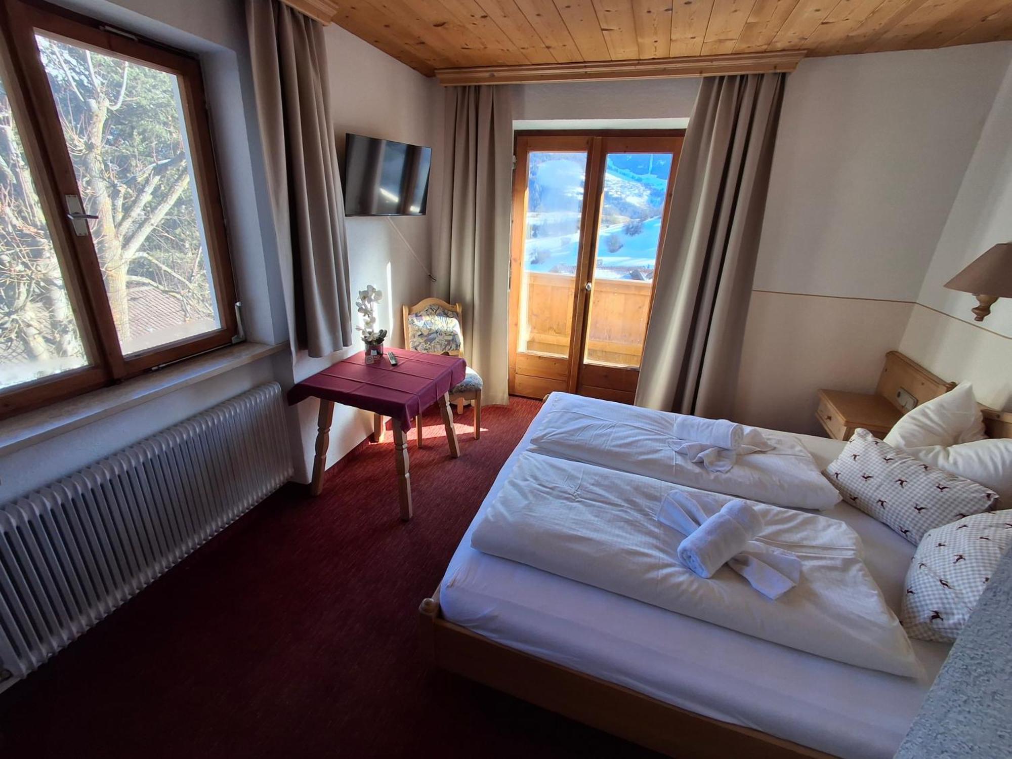 Pension Razil Ladis Exterior photo